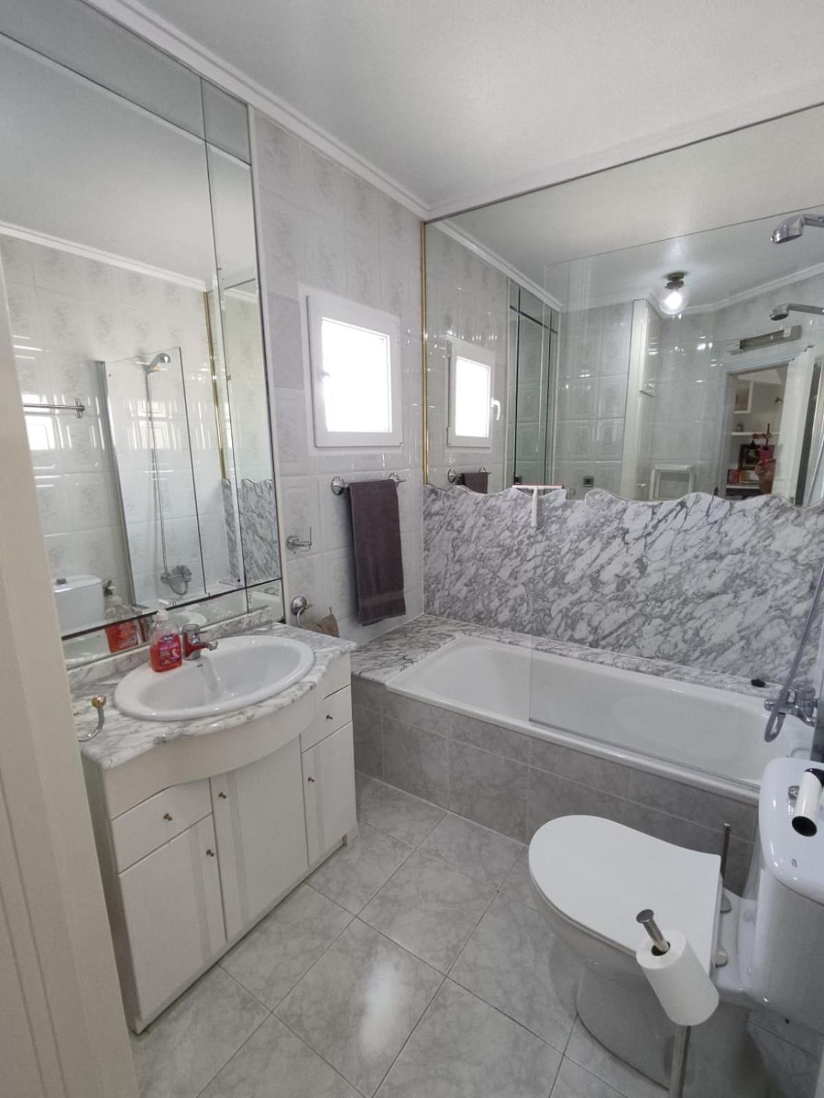 Schoenes Ruhiges Rooftop Apartment Mit Grosser Dachterrasse 또레비에하 외부 사진